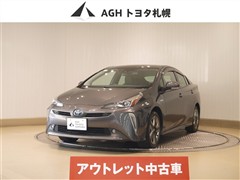 プリウス A ツーリングセレ 4WD