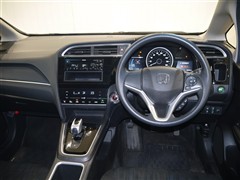 シャトル HV Hセンシング 4WD
