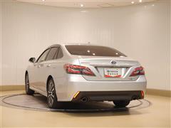 クラウンHV S FOUR Cパケ