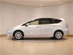 プリウスアルファ S FF