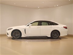 クラウンHV S FOUR スポーツ