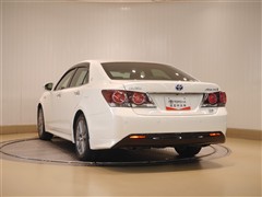 クラウンHV アスリート S FOUR