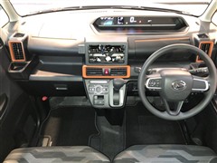 タント ファンクロス 4WD