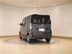 N-BOX カスタム 4WD