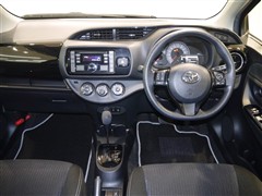 ヴィッツ F セーフティED3 4WD