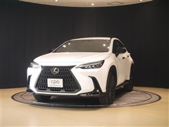 レクサス NX350h オーバートレイル 4WD