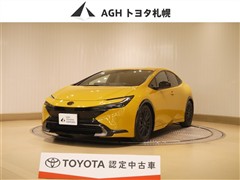 トヨタ　プリウス Z 4WD