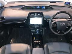 プリウス A ツーリングセレクション