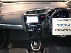 フィット HV Lパケ 4WD