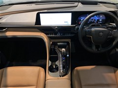 クラウン スポーツ Z 4WD