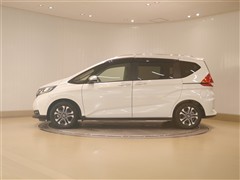 フリードプラス HV クロスター