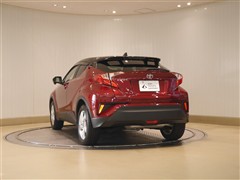 C-HR S-T 4WD
