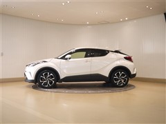 C-HR G-T 4WD