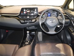 C-HR G-T 4WD
