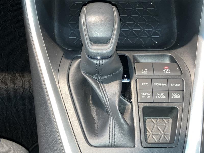 新車1万キロ使用！車庫保管　トヨタ　RAV4 純正OP ハイグロス　4本セット RAV4 | 特長 | すべての人に移動の自由と楽しさを。鹿児島トヨタ