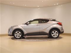 C-HR S-T 4WD