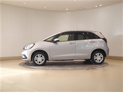 フィット ベーシック 4WD