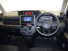 ルーミー X 4WD