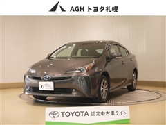 プリウス A プレミアム 4WD