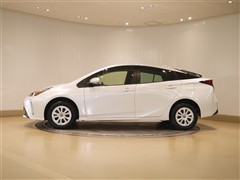 プリウス S セーフティ+2 4WD