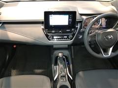 カローラスポーツ G 4WD