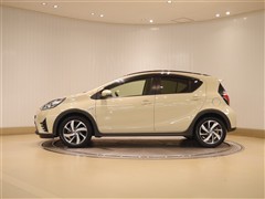 アクア クロスオーバー FF