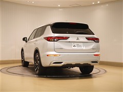 アウトランダーPHEV P 4WD