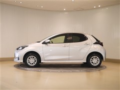 ヤリス X 4WD