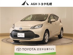 トヨタ アクア X 4WD