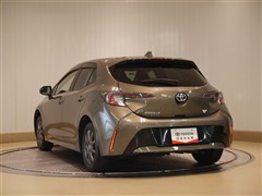 カローラスポーツ G 4WD