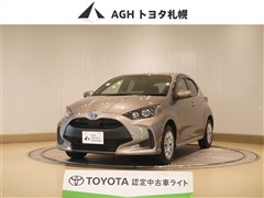 トヨタ ヤリス HV X 4WD