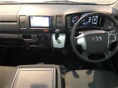 ハイエースV DX 4WD