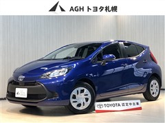 トヨタ アクア X 4WD