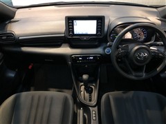 ヤリス HV X 4WD
