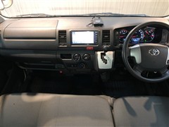 ハイエースV DX 4WD