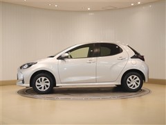 ヤリス X 4WD