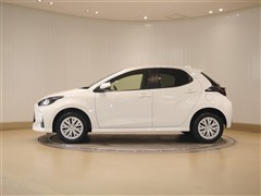 ヤリスHV X 4WD