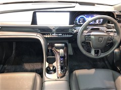 クラウン スポーツ Z 4WD