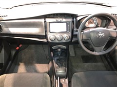 カローラアクシオ X 4WD