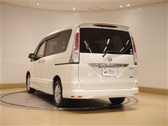セレナ ハイウェイスター Vセレ 4WD