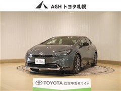 トヨタ　プリウス Z 4WD