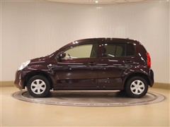 パッソ X クツロギ 4WD