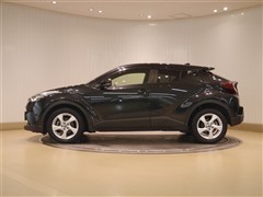 C-HR S-T LEDパケ 4WD