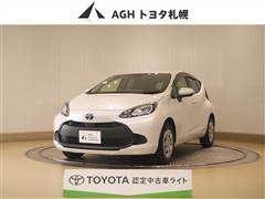 トヨタ アクア X 4WD