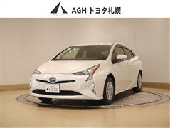 プリウス Sセーフティプラス 4WD