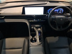 クラウンクロスオーバー G ADV L