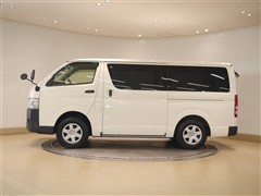 ハイエースV DX 4WD