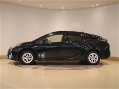 プリウス S セーフティ-プラス