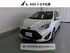 トヨタ アクア S スタイルブラック FF