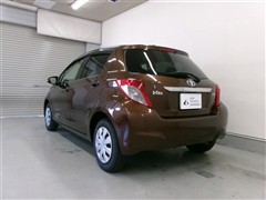 ヴィッツ ジュエラ